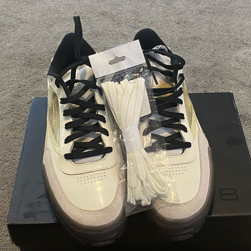 Reebok Cardi B Club C Size 11 Chalk